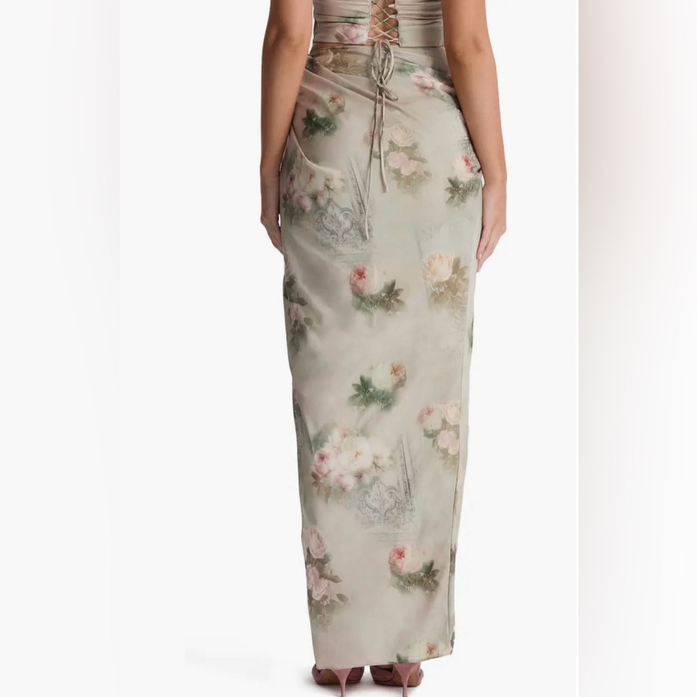 House of CB GreenVesper Ruched Slit Maxi skirt - Picture 4 of 10
